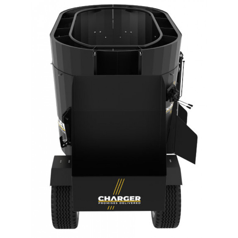 Вертикальный смеситель-кормораздатчик CELIKEL CHARGER V4